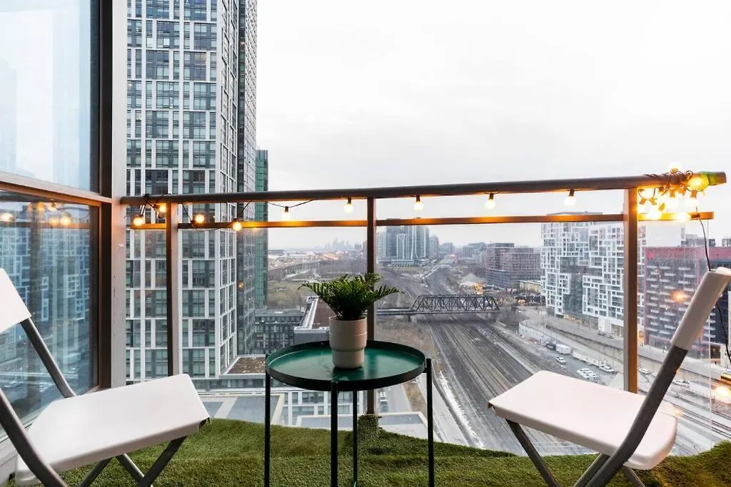 Skyhigh Haven Led-Lit Downtown Condo Retreat Toronto Apartment